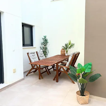Capistrano 21 *